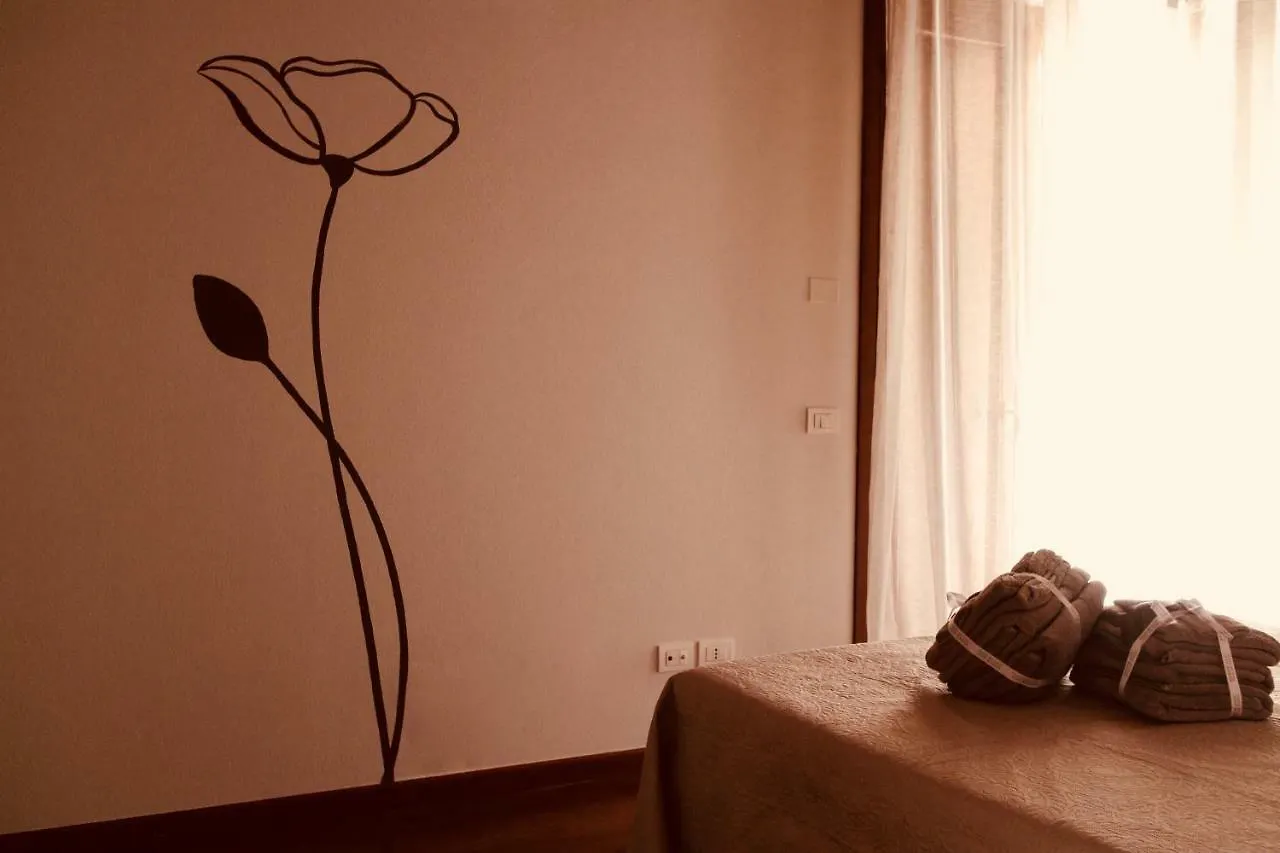 Il Papavero Apt Sirmione Apartment
